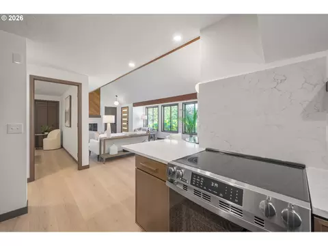 Kitchen - 4411 Dillard Rd, Eugene, OR 97405 photo 5 of 5