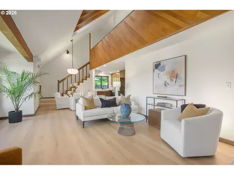 Living - 4411 Dillard Rd, Eugene, OR 97405 photo 3 of 6