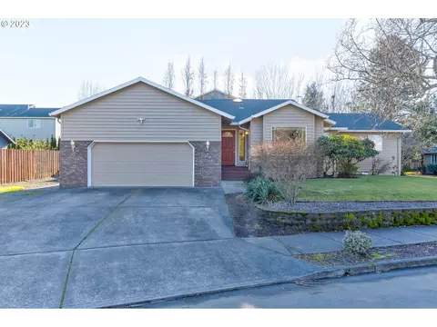 1000 SE Althaus Dr, Troutdale, OR 97060