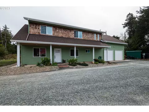 54916 Sadie Dr, Bandon, OR 97411