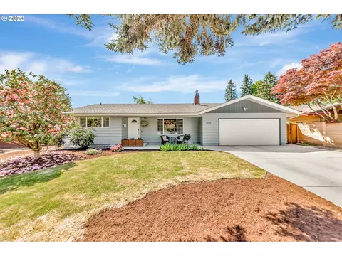 1376 Martingale St, Eugene, OR 97401