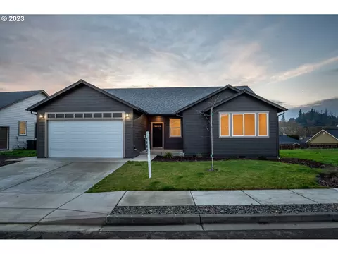 210 Wil Way, Winston, OR 97496