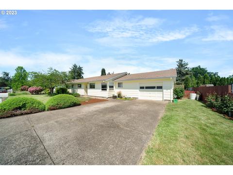 252 S M St, Cottage Grove, OR 97424