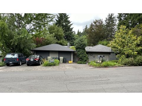 9007 SW Monterey Pl, Portland, OR 97225