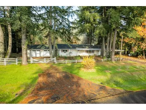 25455 Lamb Rd, Elmira, OR 97437