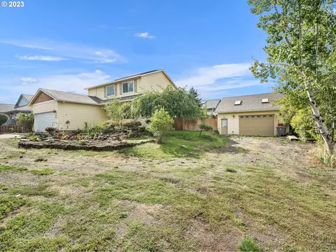 1147 Ash St, Dayton, OR 97114