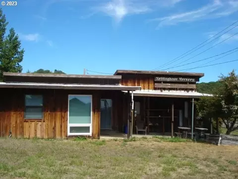 3362 NW Broad St, Roseburg, OR 97471
