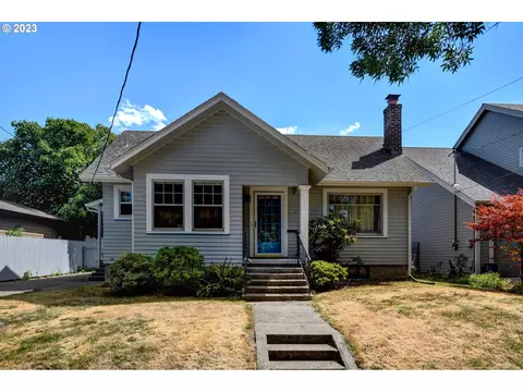 4224 SE Clay St, Portland, OR 97215
