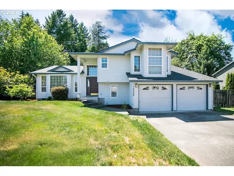 12208 NE 43rd Ave, Vancouver, WA 98686