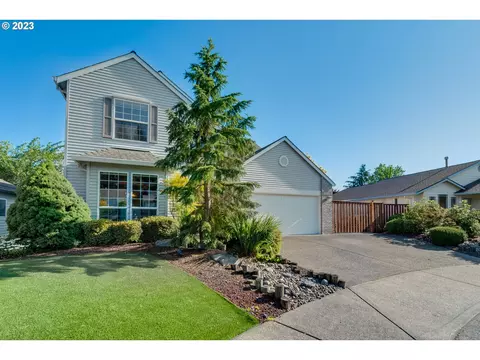 21374 NW Kenai Ct, Portland, OR 97229