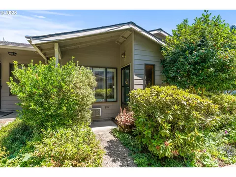 3112 SW Carson St, Portland, OR 97219