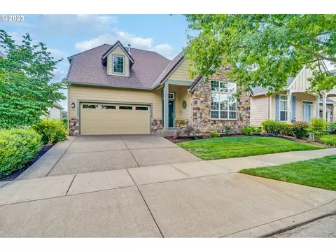 3875 E Oak Meadow Loop, Newberg, OR 97132