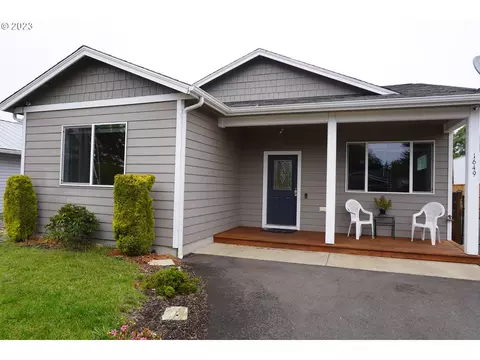 1649 23rd St, Florence, OR 97439