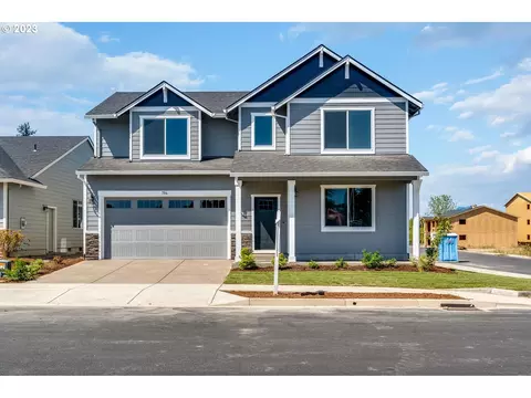794 E Wilson St, Carlton, OR 97111