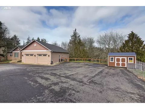 75133 Alder Ln, Rainier, OR 97048