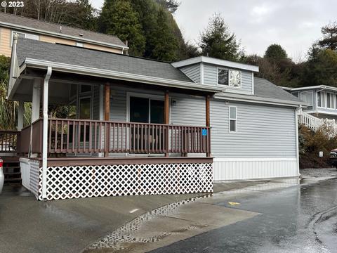 16219 Lower Harbor Rd #4, Brookings, OR 97415