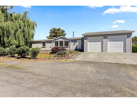 833 Home Ct, The Dalles, OR 97058