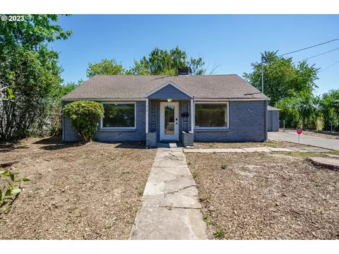 44 SE 94th Ave, Portland, OR 97216