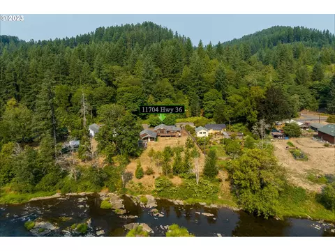 11704 Highway 36, Mapleton, OR 97453