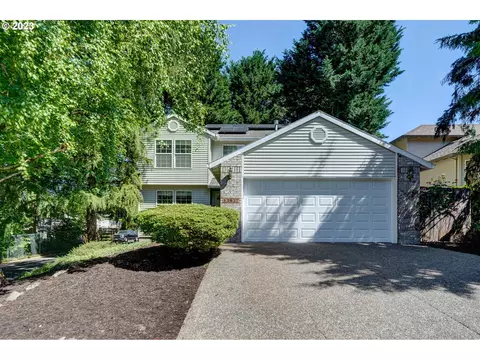 13827 SW Walnut Ln, Tigard, OR 97223