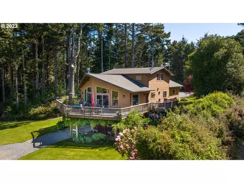 47577 Leeward St, Langlois, OR 97450