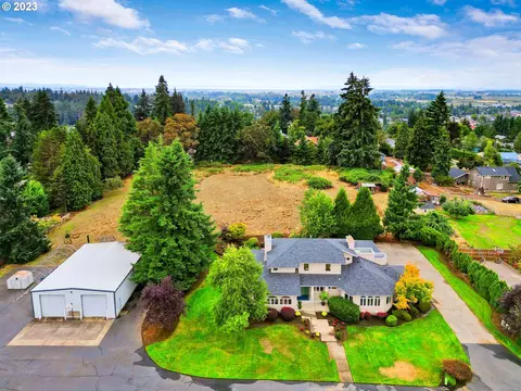 200 E Park St, Silverton, OR 97381