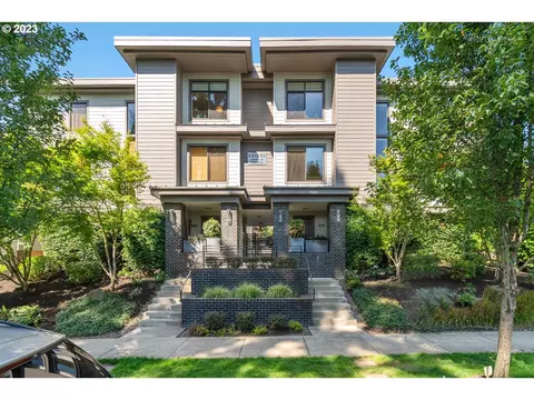 670 1st St, Lake Oswego, OR 97034
