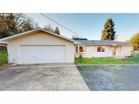 406 SE Ramp St, Roseburg, OR 97470