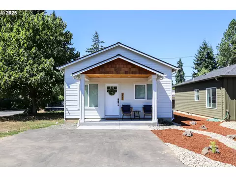 831 Horn Ln, Eugene, OR 97404