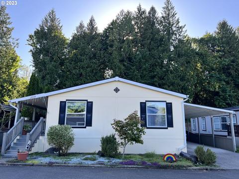 17719 S Greenfield Dr, Oregon City, OR 97045