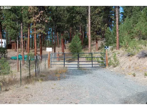 39704 Golden Chariot Rd, Sumpter, OR 97877
