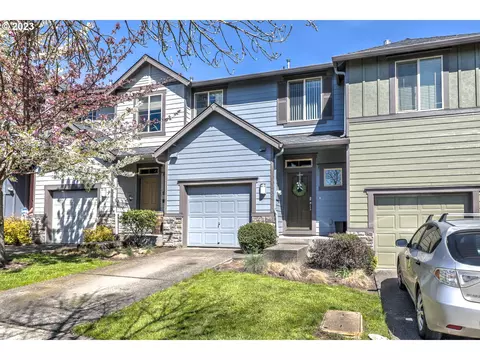 16454 SE Scoria Ln, Damascus, OR 97089