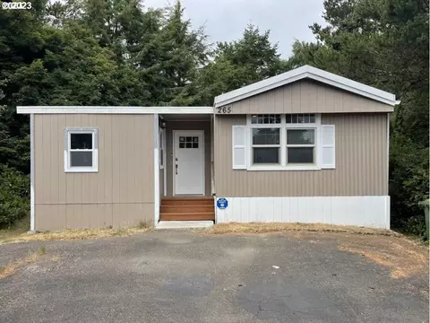 1600 Rhododendron Dr #265, Florence, OR 97439