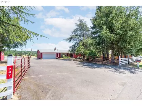 747 NW Evans St, Sheridan, OR 97378