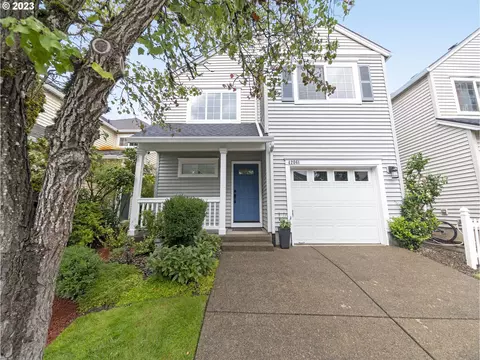 42061 NW Elmhurst Ct, Banks, OR 97106