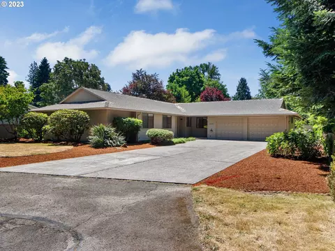 4040 Elmran Dr, West Linn, OR 97068