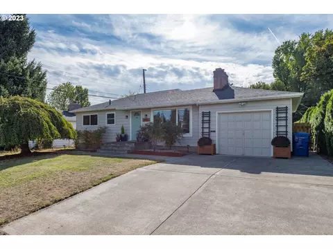 1410 Manor Dr, Gladstone, OR 97027