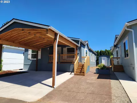 18780 Central Point Rd #B, Oregon City, OR 97045