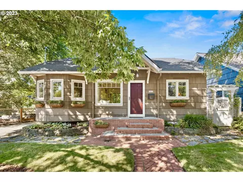 1931 NE 62nd Ave, Portland, OR 97213
