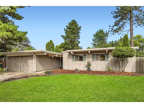 10395 SW Cynthia St, Beaverton, OR 97008