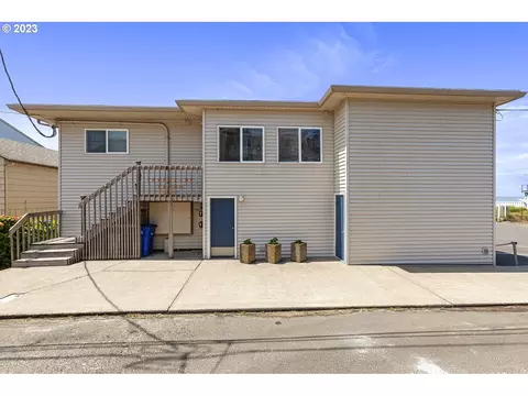 3303 SW Anchor Ave N #1, Lincoln City, OR 97367