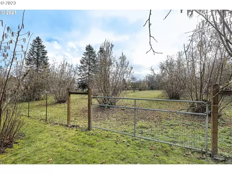 2510 Mills Ln, Forest Grove, OR 97116