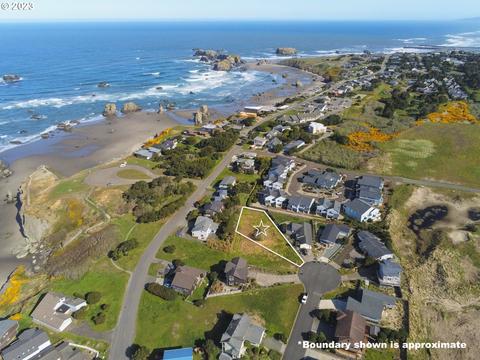strawberry dr sw, Bandon, OR 97411
