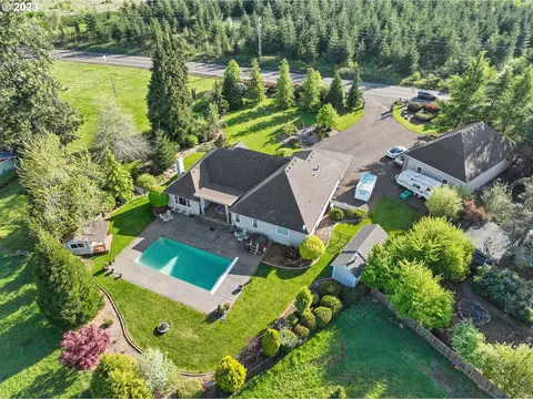 20999 Beavercreek Rd, Oregon City, OR 97045