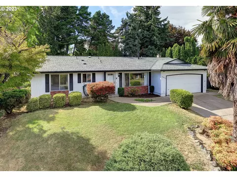 8410 SW Parkview Loop, Beaverton, OR 97008