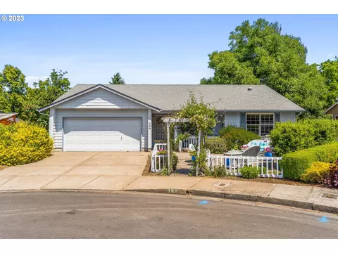 368 Burma Ct, Salem, OR 97301