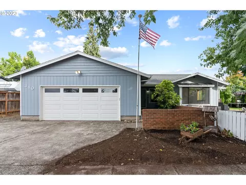 310 S Holly St, Canby, OR 97013