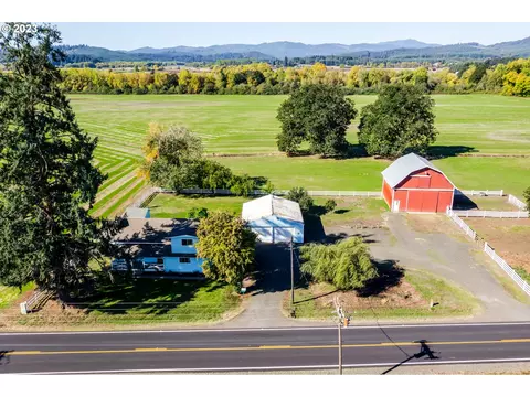 95218 Territorial Hwy, Junction City, OR 97448