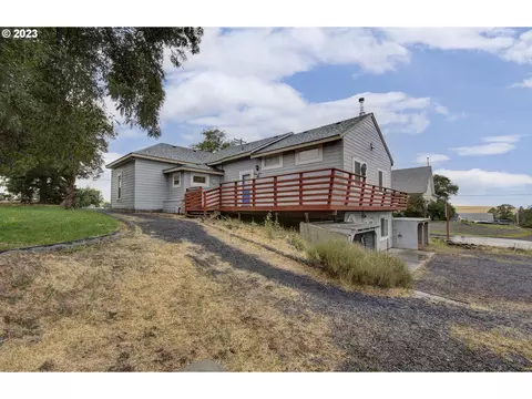 803 Columbia St, Wasco, OR 97065