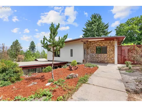 201 6th St, La Grande, OR 97850